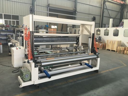 China High Speed Tissue Paper Slitting And Rewinding Machine Automatic Discharging distributor